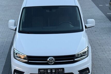 VW Caddy 141.000 km 9.890 &euro; Offenbach am Main 63069