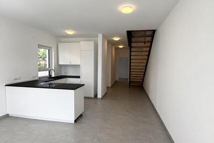 Haus Wiesbaden Bierstadt - 4 Zimmer, 135 m&sup2;, 2.750&euro; | Angebot:27620798