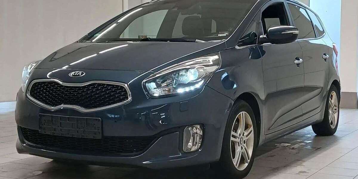 Kia Carens 103.000 km 15.900 &euro; Frankfurt A.m 60388
