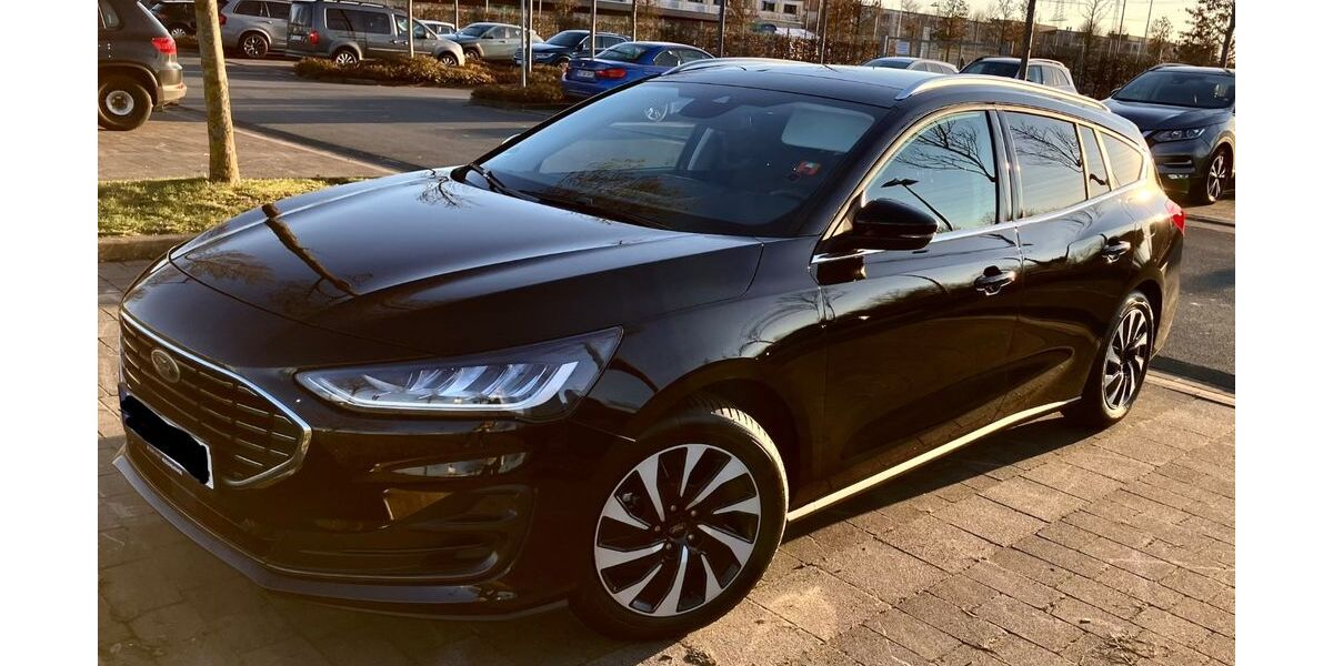Ford Focus 21.000 km 19.700 &euro; Frankfurt 60438