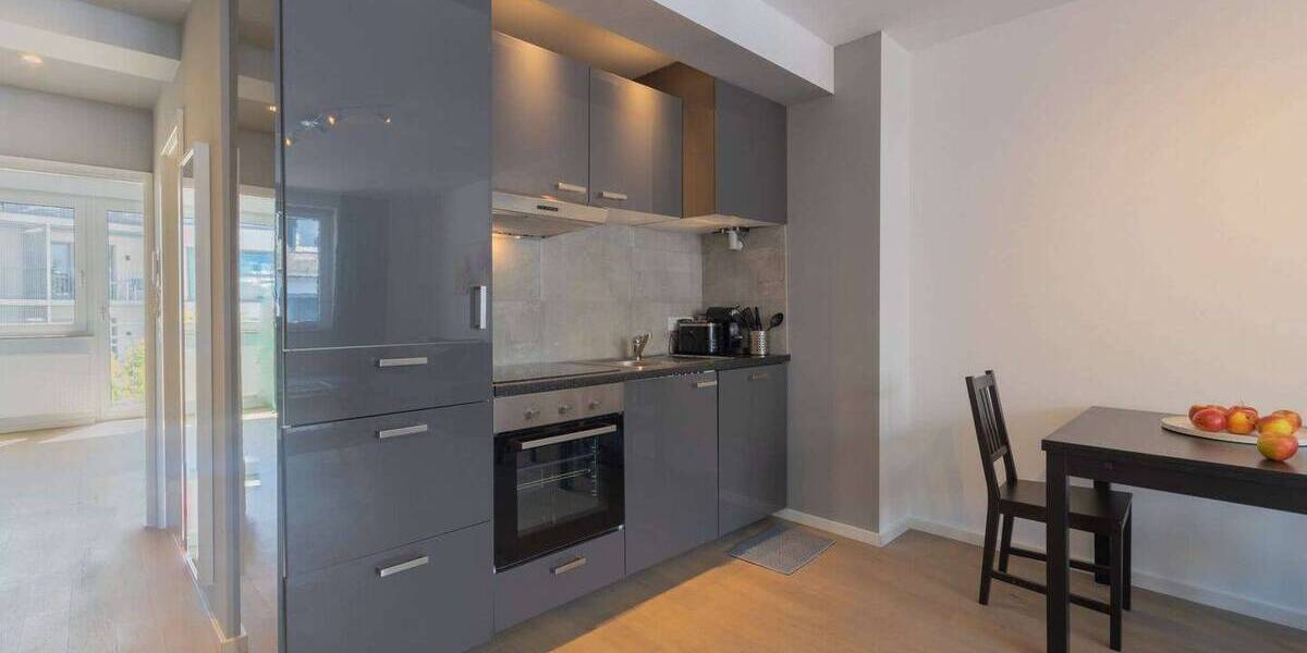 Etagenwohnung Frankfurt am Main Bahnhofsviertel - 2 Zimmer, 55 m&sup2;, 1.580&euro; | Angebot:26154035