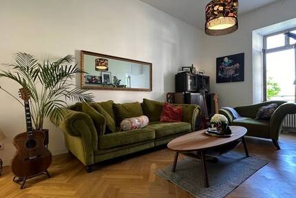 +++ DreiZimmerwohnung mit zwei Stellplätzen im Denkmalobjekt +++