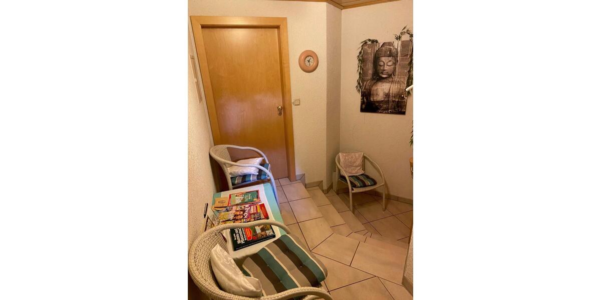 Schöne, helle Einliegerwohnung Nutzung als Praxis, Büro etc. zimmer