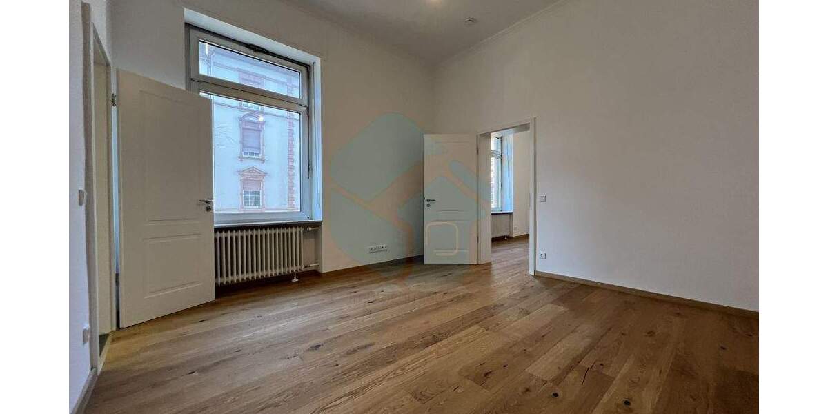 Etagenwohnung Frankfurt Sachsenhausen - 5 Zimmer, 160 m&sup2;, 3.000&euro; | Angebot:25564516