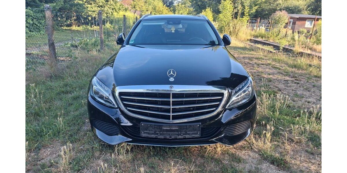 Mercedes-Benz C 200 173.000 km 15.800 &euro; Groß-Bieberau 64401