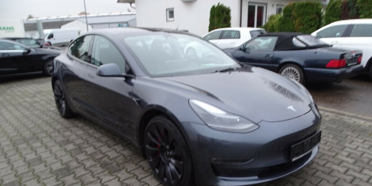 Tesla Model 3 Performance 38.031 km 31.890 &euro; Rodgau 63110