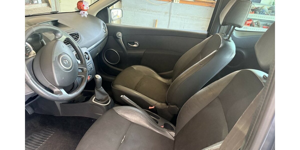 Renault Clio Exception-Startet nicht 205.000 km 599 &euro; Frankfurt 60386