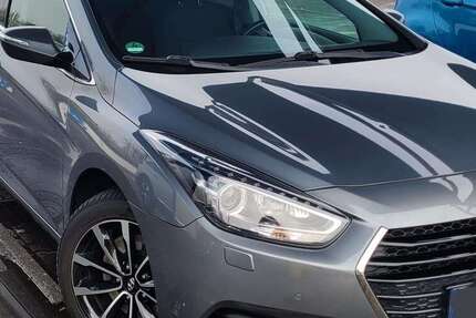 Hyundai i40 96.000 km 15.000 &euro; Rüsselsheim am Main 65428