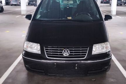 VW Sharan 329.000 km 2.099 &euro; Frankfurt am Main 60486