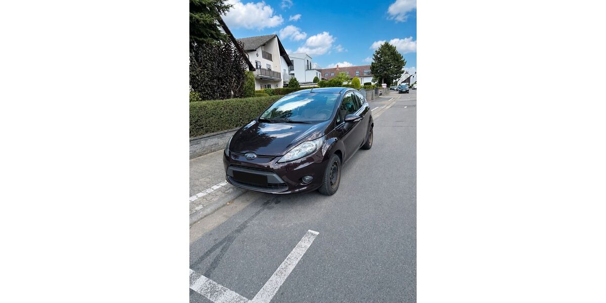 Ford Fiesta 143.000 km 2.890 &euro; Rüsselsheim 65428