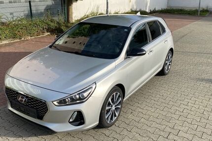 Hyundai i30 133.000 km 9.999 &euro; Frankfurt am Main 60389