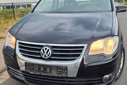 VW Touran 150.000 km 5.500 &euro; Dietzenbach 63128