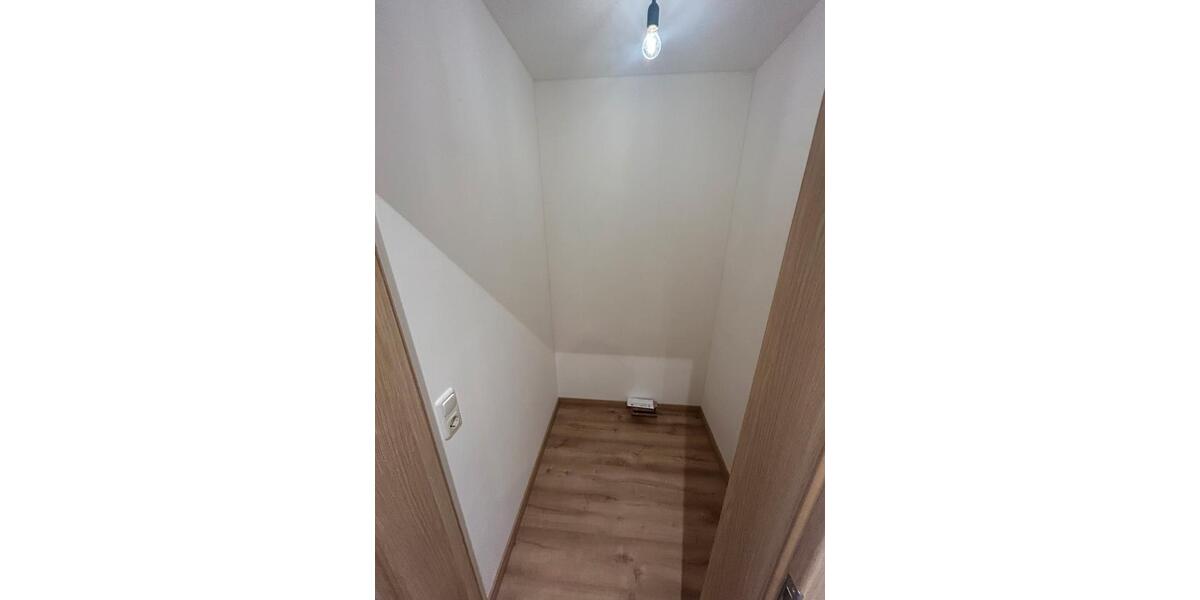 Etagenwohnung Griesheim - 3 Zimmer, 85 m&sup2;, 1.575&euro; | Angebot:25383554