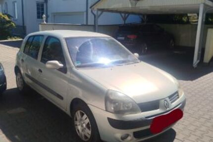 Renault Clio 137.000 km 1.500 &euro; Flörsheim 65439