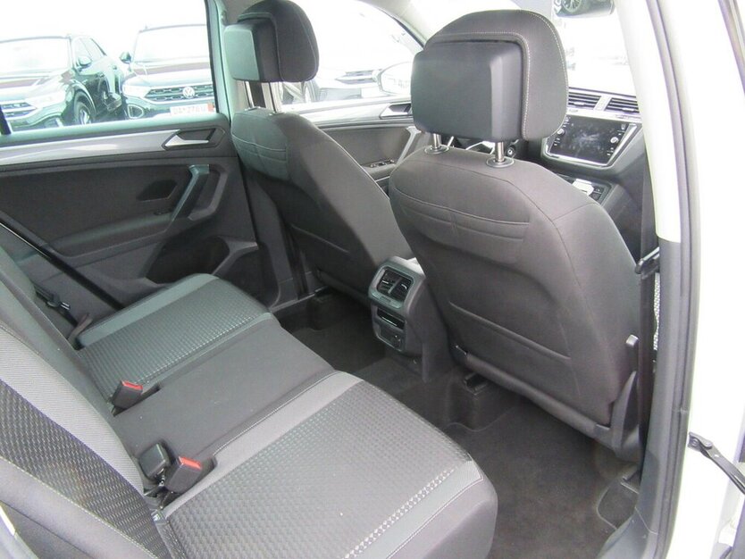 VW Tiguan Active 1.5, NAVI, LED 88.000 km 24.890 € Gernsheim 64579