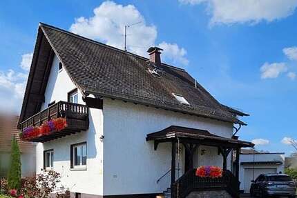 Haus Höchst i. Odw. - 9 Zimmer, 180 m&sup2;, 359.000&euro; | Angebot:25891640