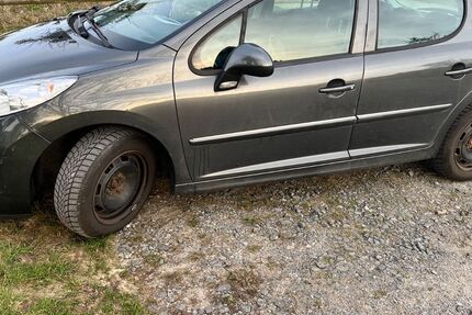 Peugeot 207 194.000 km 2.200 &euro; Fürth 64658