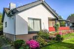 Neu-Isenburg: 1 Mehrgenerationenhaus, 2 Einfamilienhäuser und eine Bauoption mit Bauvorbescheid
