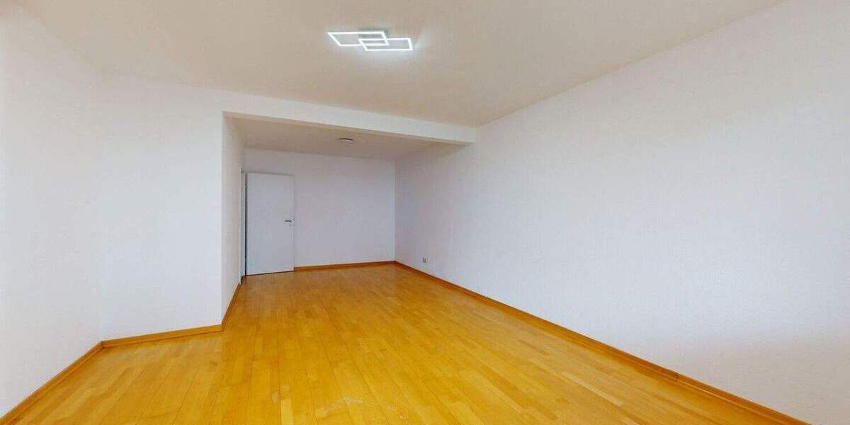 Etagenwohnung Frankfurt am Main Dornbusch - 3 Zimmer, 81 m&sup2;, 450.000&euro; | Angebot:25209915