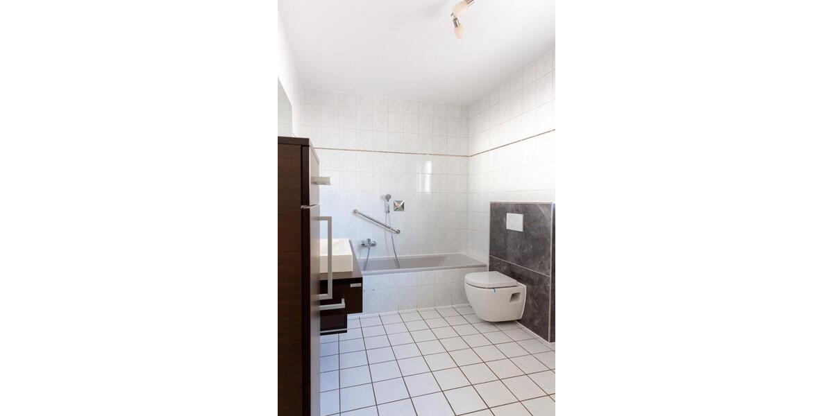 Etagenwohnung Hofheim am Taunus - 3 Zimmer, 85 m&sup2;, 369.000&euro; | Angebot:26539885