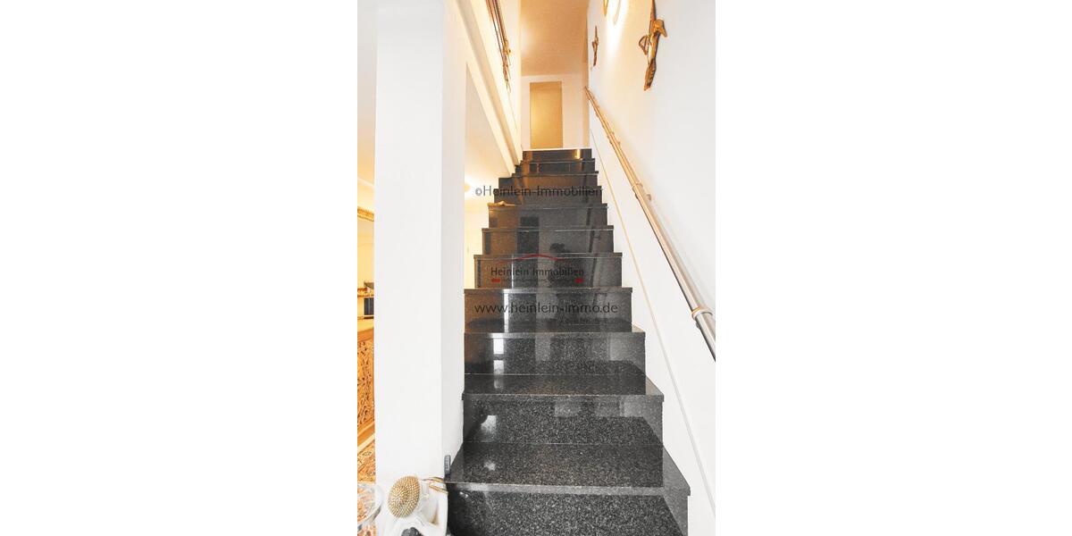 5-6 ZKB* Familie* EBK* 1x tgl.Wannenbad1x tgl..Duschbad* KFZ-Stellpl.* Pfungstadt-Hahn - Einfamilienhaus Pfungstadt / Hahn Hahn | Angebot:25355378