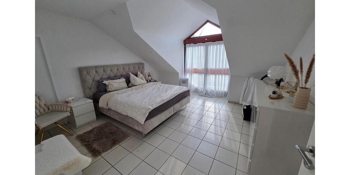 Provisionsfrei: 3-Zimmer - Wohnung mit Loggia & Waldblick 3 zimmer