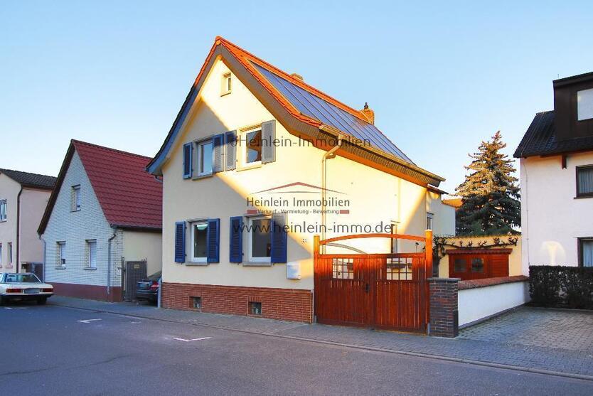 Einfamilienhaus# opt. Bauplatz# Sauna# Wintergarten# Kaminofen# PV & Solar# Griesheim Hofmannstr. 8 zimmer