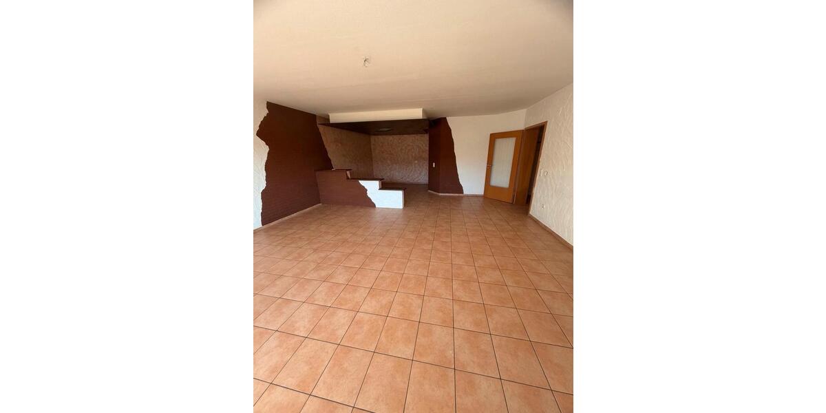 Etagenwohnung Breuberg - 3 Zimmer, 103 m&sup2;, 1.000&euro; | Angebot:26391417