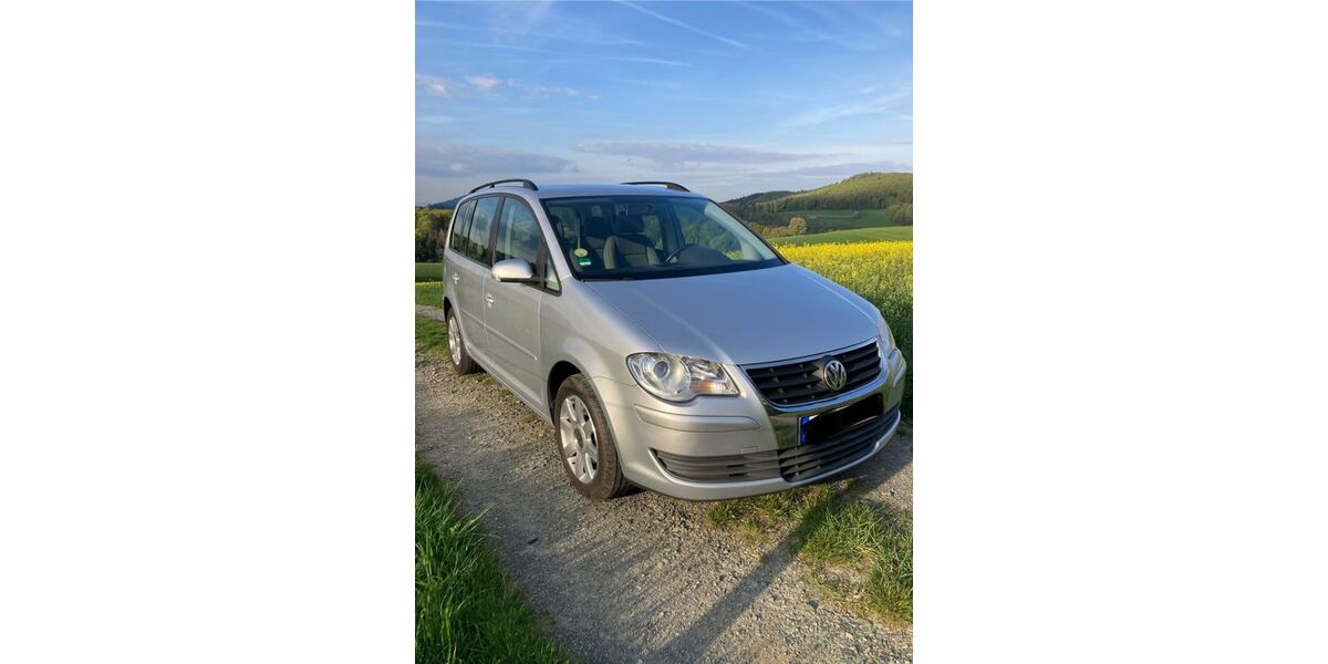 VW Touran 291.000 km 3.950 &euro; Mühltal 64367