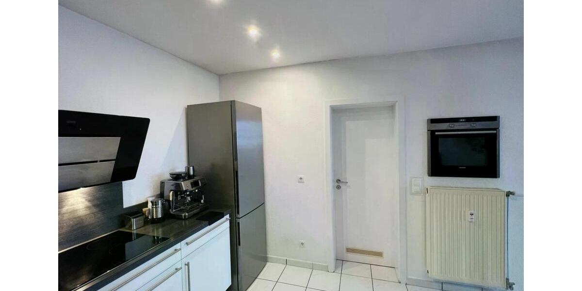 Wunderschöne 2-Zimmer-Wohnung mit Balkon & EBK 2 zimmer