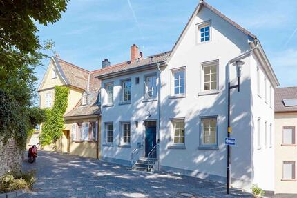 Haus Oppenheim - 7 Zimmer, 150 m&sup2;, 1.800&euro; | Angebot:25323765