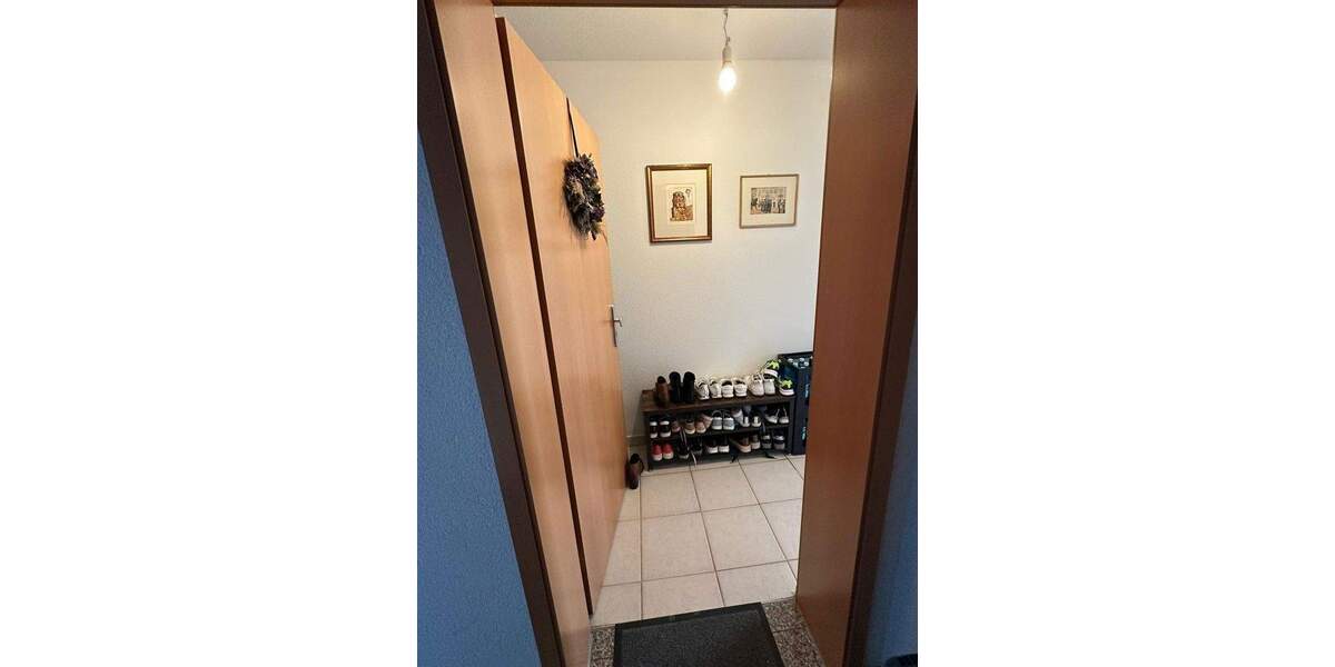 Attraktive 4 ZKB Wohnung mit Gäste WC und Tiefgarage - provisionsfrei 4 zimmer