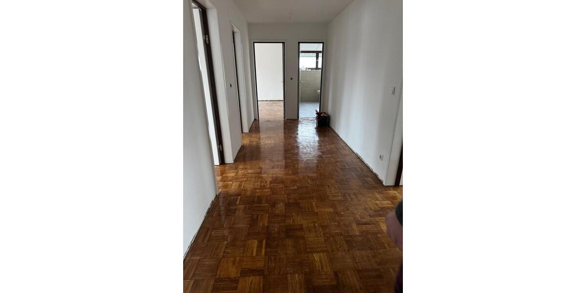 Dachgeschoßwohnung Darmstadt Bessungen - 4 Zimmer, 110 m&sup2;, 1.700&euro; | Angebot:24827367
