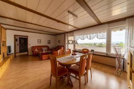 Wohnung zum Kaufen in Frankfurt Unterliederbach 374.000 € 105.53 m²