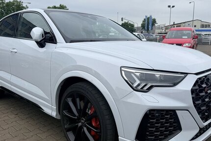 Audi RS Q3 2.5 TFSI quattro/Neuwertig 24.989 km 49.890 &euro; Frankfurt 60386