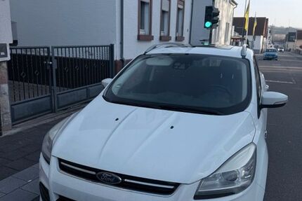 Ford Kuga 170.000 km 9.600 &euro; Muehltal 64367