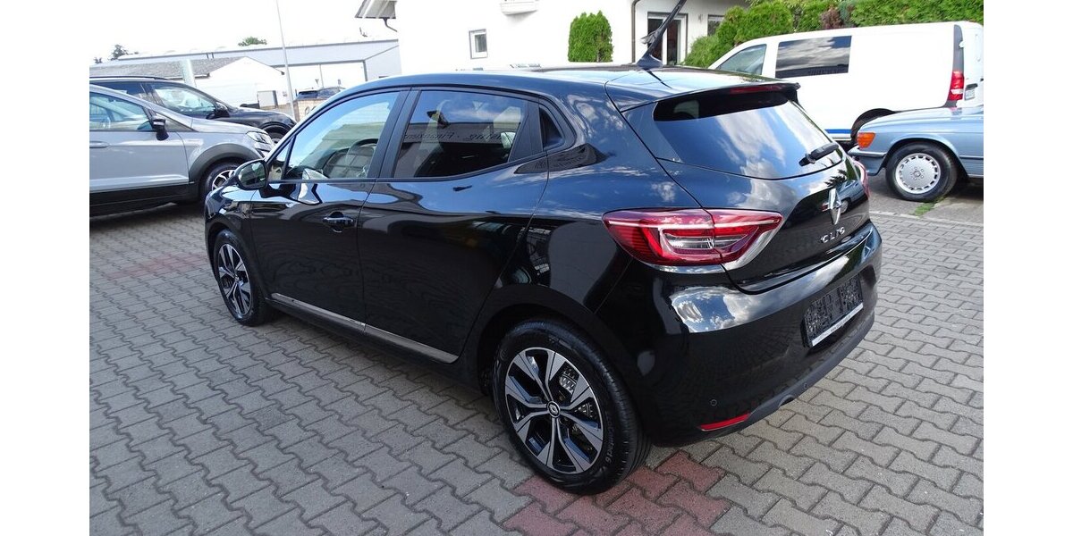 Renault Clio 1,0l Evolution Navi Rückfahrkamera, Einparkhi 31.015 km 12.790 &euro; Rodgau 63110