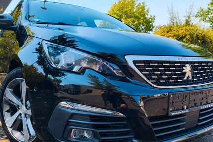 Peugeot 308 124.300 km 9.390 &euro; Mühlheim am Main 63165