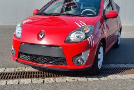 Renault Twingo 90.000 km 2.900 &euro; Groß-Gerau 64521
