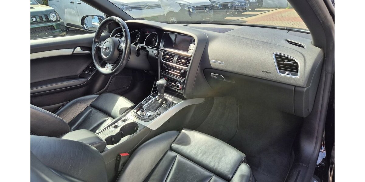 Audi A5 3.0 TDI Cabrio clean diesel quattro S Line, Led 174.990 km 14.890 &euro; Rodgau 63110