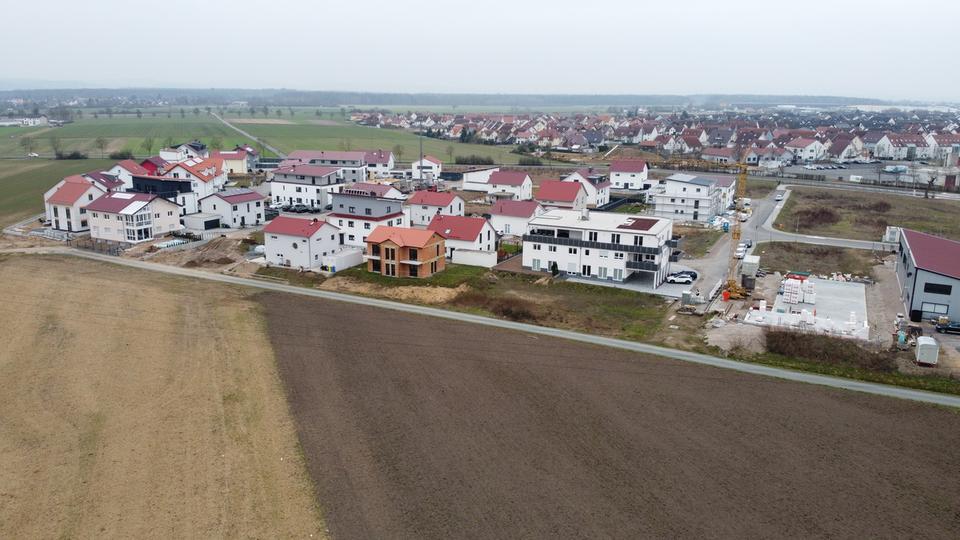 Einfamilienhaus Münster (Hessen) - 3 Zimmer, 90 m&sup2;, 1.050&euro; | Angebot:24815532