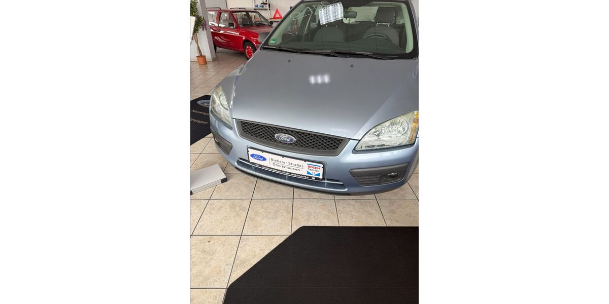 Ford Focus 274.549 km 2.700 &euro; Obertshausen 63179