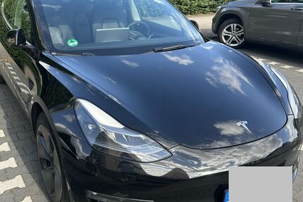 Tesla Model 3 56.433 km 27.900 &euro; Frankfurt am Main 60327