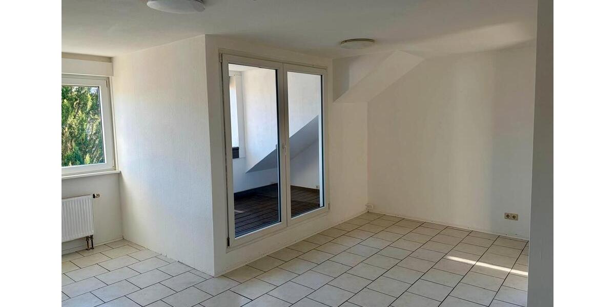 Dachgeschoßwohnung Laudenbach - 3 Zimmer, 135 m&sup2;, 359.000&euro; | Angebot:26094598