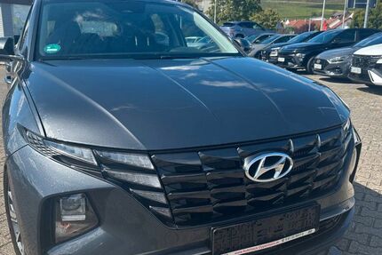 Hyundai TUCSON 21.700 km 20.990 € Oppenheim 55276