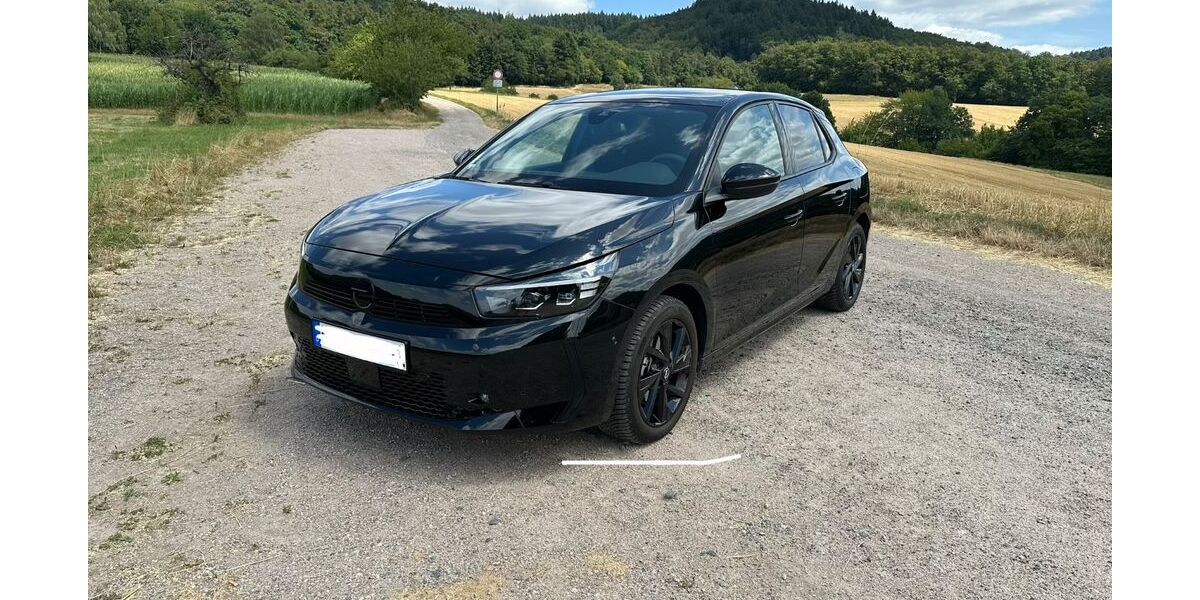 Opel Corsa 5.600 km 20.950 &euro; Fürth 64658