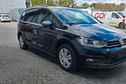 VW Touran 285.560 km 8.500 &euro; Darmstadt 64293