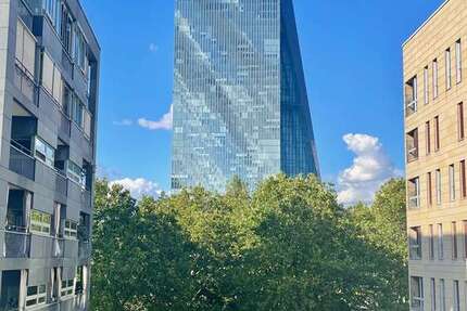 Wohnung zum Kaufen in Frankfurt 990.000 € 107.82 m² 3 zimmer