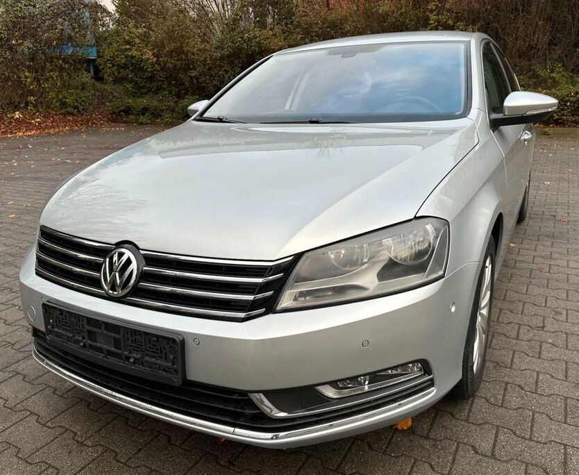 VW Passat 111.900 km 8.900 € Bensheim 64625
