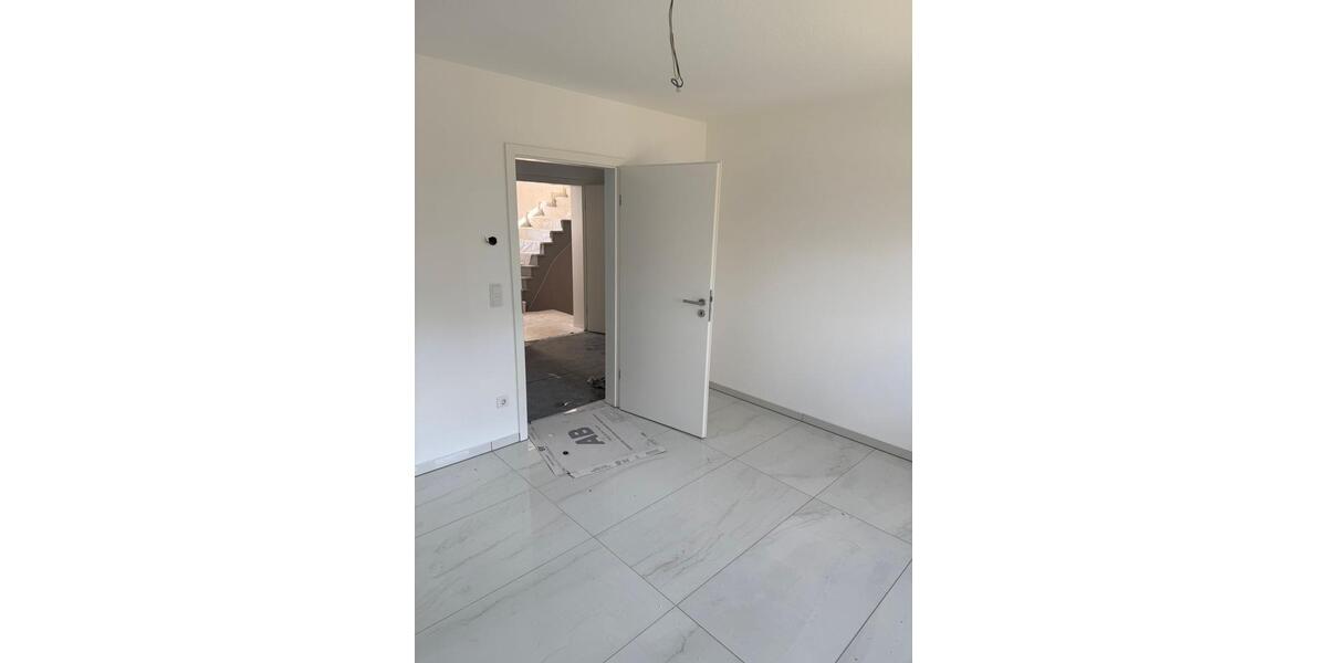 Erdgeschoßwohnung Reichelsheim (Odenwald) - 5 Zimmer, 121 m&sup2;, 1.200&euro; | Angebot:26592084
